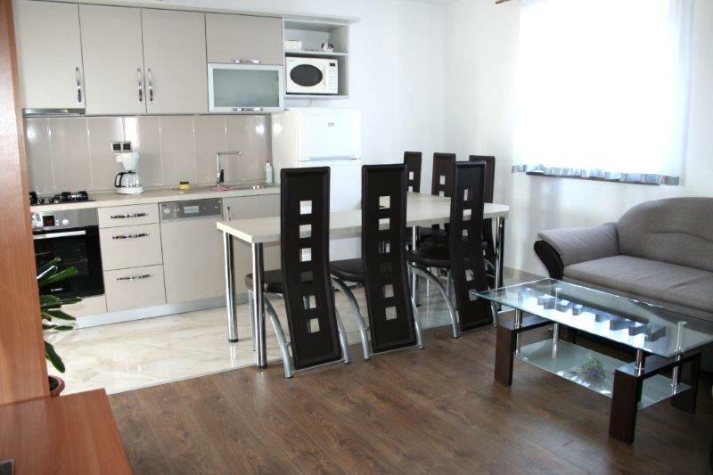 Lucija Apartments Vrh  المظهر الخارجي الصورة